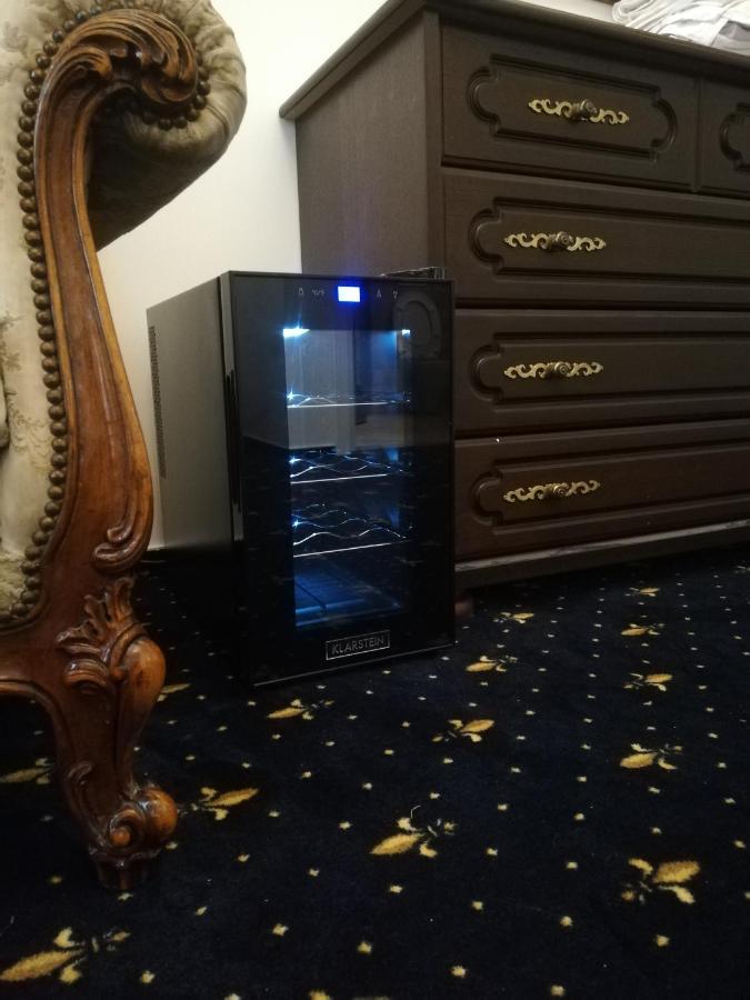 Weiss Little Palace Брашов Экстерьер фото