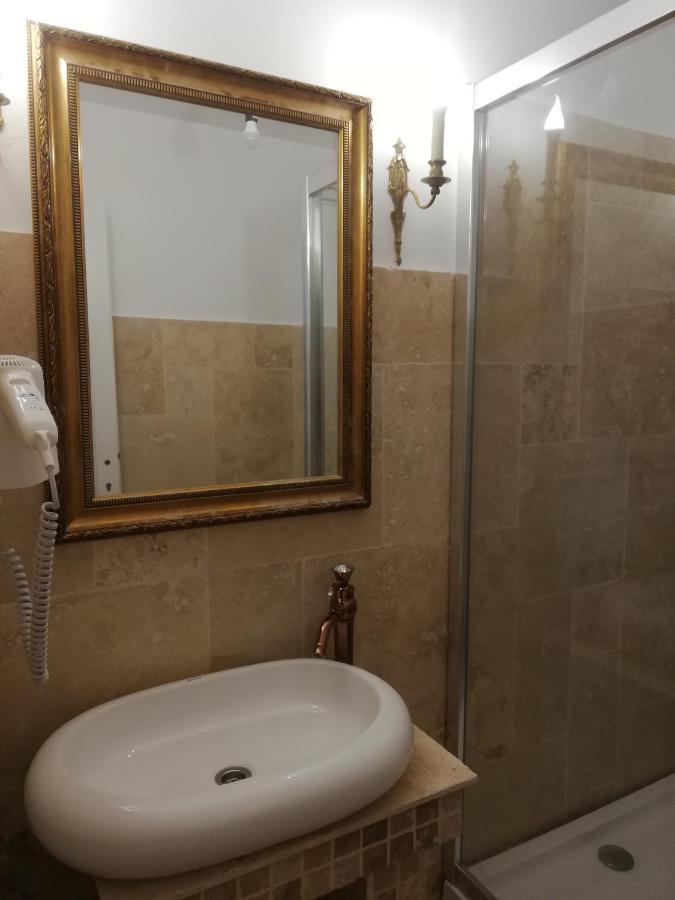 Weiss Little Palace Брашов Экстерьер фото