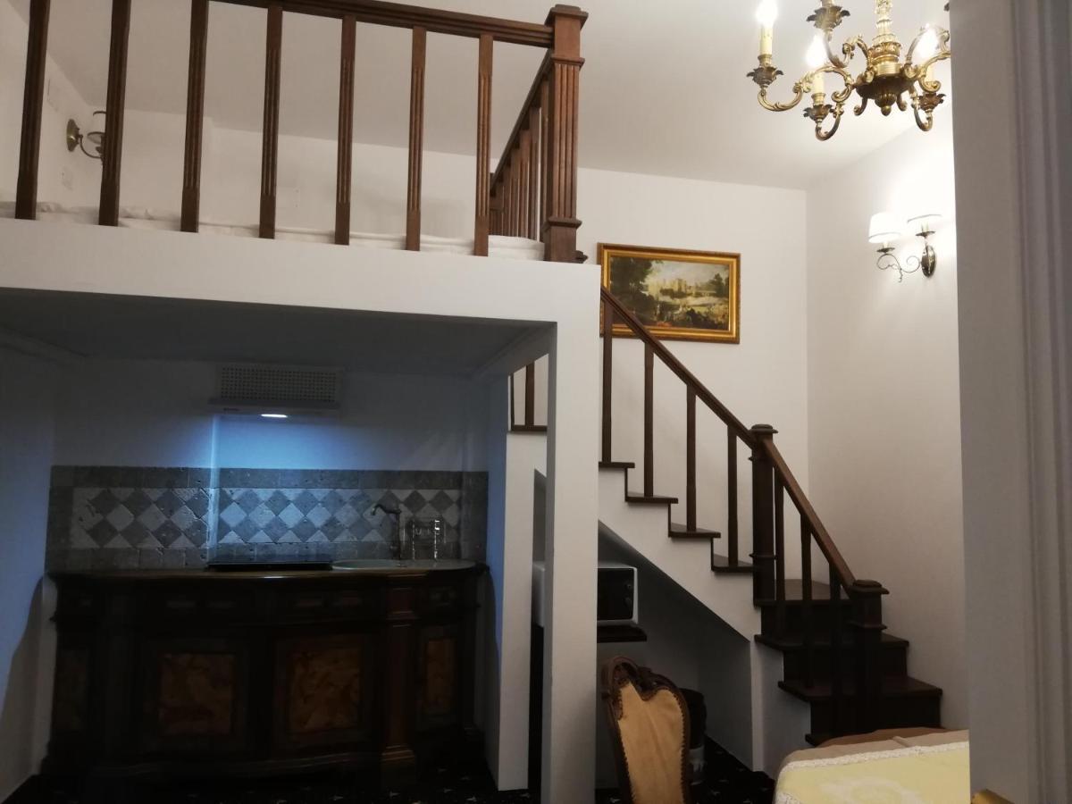 Weiss Little Palace Брашов Экстерьер фото